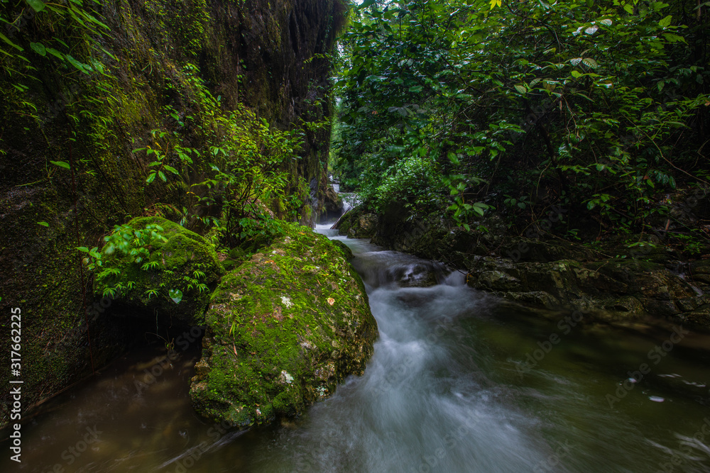 Pi-tu-gro waterfall, Beautiful waterfall in Tak province, ThaiLand. Pi-tu-gro waterfall, Beautiful waterfall in Tak province, ThaiLand.