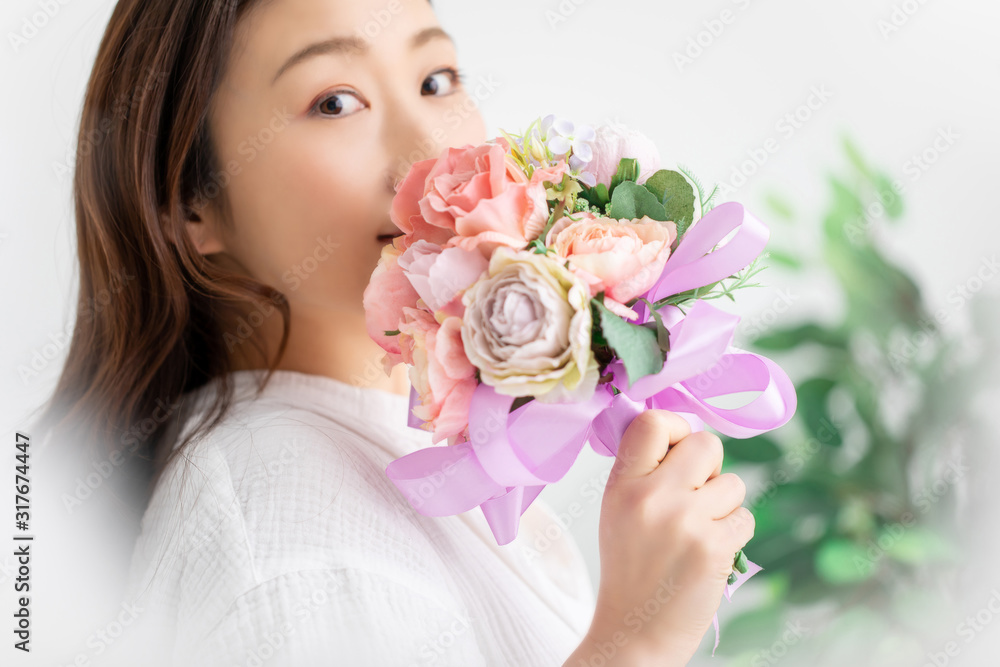 Fototapeta premium バラと女性