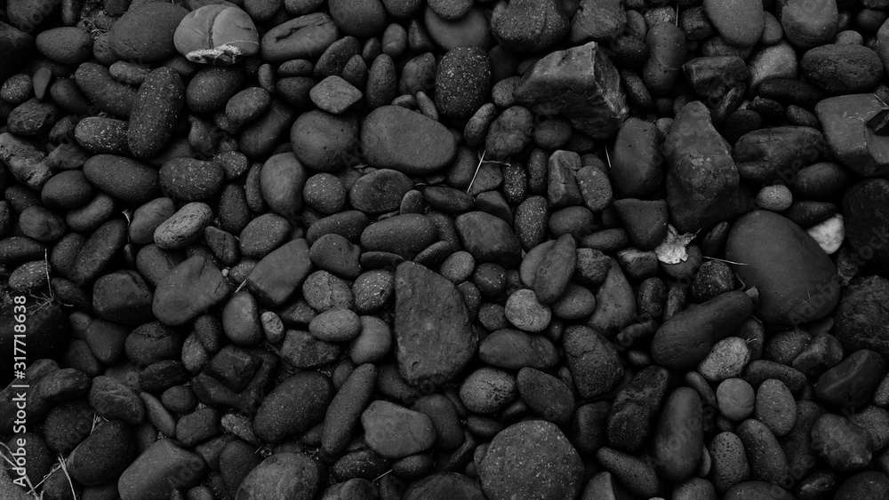 black stones background. pebble beach - obrazy, fototapety, plakaty 