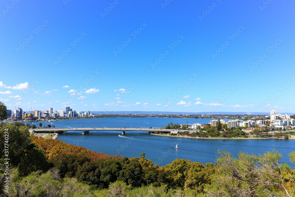 Fototapeta premium Skyline of Perth, from Kings park, Western Australia