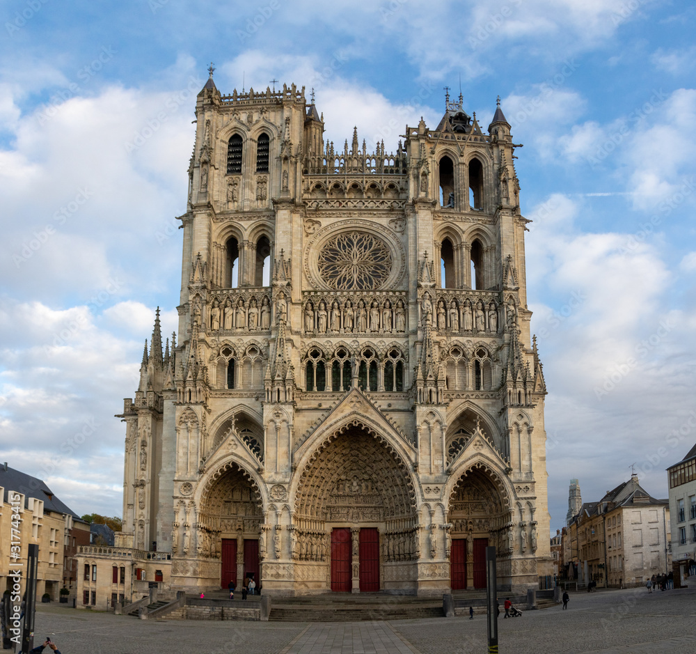 Cathédrale d'Amiens Stock Photo | Adobe Stock