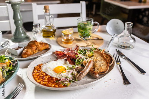 Fototapeta Naklejka Na Ścianę i Meble -  English breakfast table