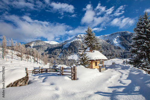 Ein Wintermärchen auf der Gnadenalm in Untertauern photo