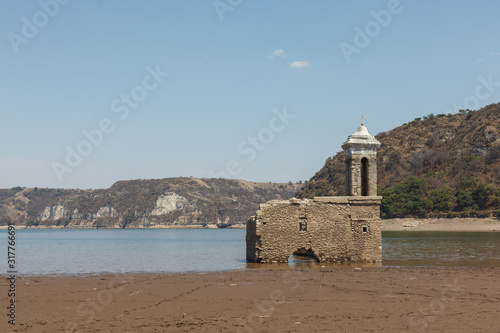 Parish of San Luis de Las Peras in Taxhimay dam