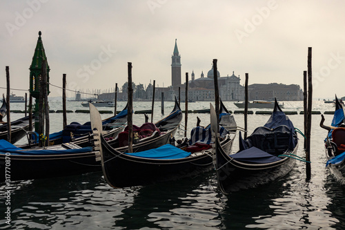 gondolas in venice © Emanuele Carrella