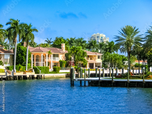 Luxury mansion in exclusive part of Fort Lauderdale