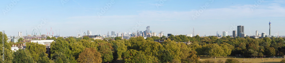 Wide panoramic view of London from Primrose hill