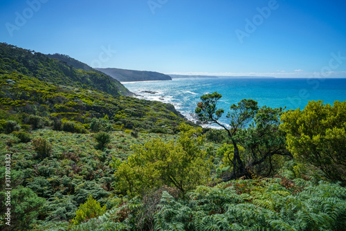 hiking the great ocean walk in victoria, australia © Christian B.