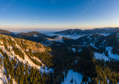 Ammergebirge überm Nebel