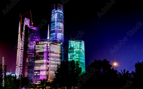 Quadro em tela Large buildings equipped with the latest technology, King Abdullah Financial Dis