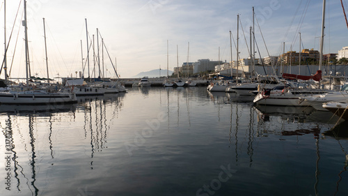 Yates en el puerto de Marbella © Bion