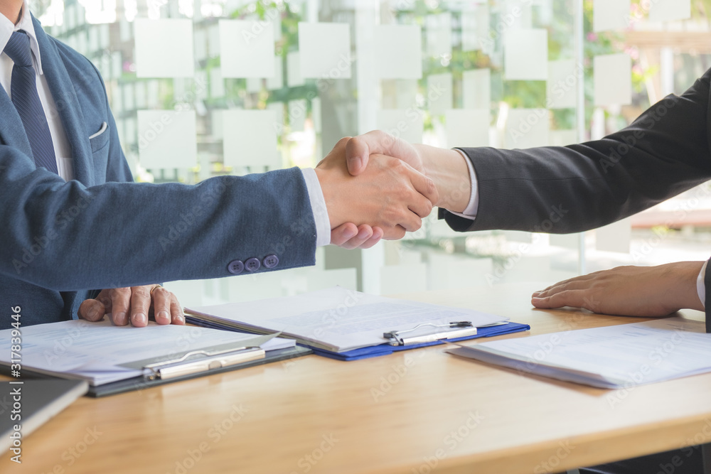 Apply for a job with a resume and search for qualified employees to screen jobs on a computer desk. Apply for a job with a resume and search for qualified employees to screen jobs on a computer desk.