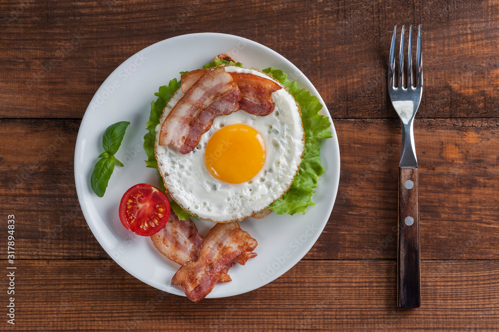 Breakfast with eggs and bacon Breakfast with eggs and bacon