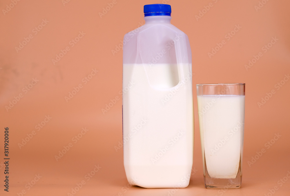 Fresh cows milk beverages for health maintenance. Fresh cows milk beverages for health maintenance.