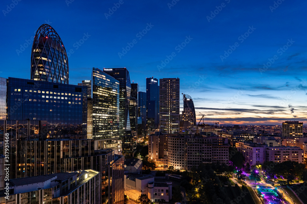 Obraz premium nuit sur la défense