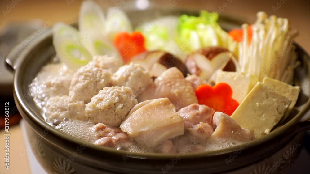 鶏鍋 Japanese chicken hot pot 鶏鍋 Japanese chicken hot pot