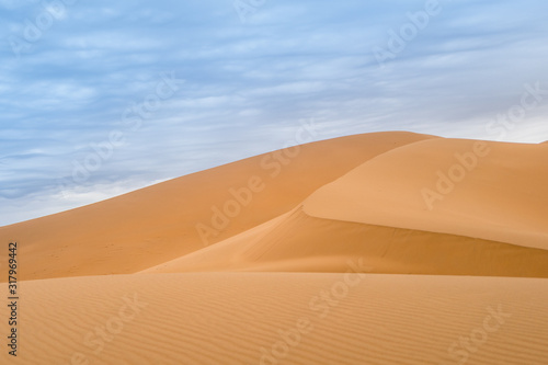 Badain Jaran Desert, desert, Inner Mongolia, the third largest desert in China, with the tallest stationary dunes on Earth and100 spring-fed lakes between the dunes