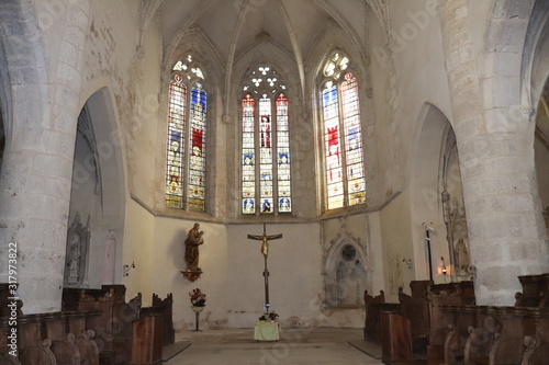 Abbaye d Ambronay construite au 8   me si  cle - D  partement de l Ain - R  gion Rh  ne Alpes - France - Int  rieur de l abbaye