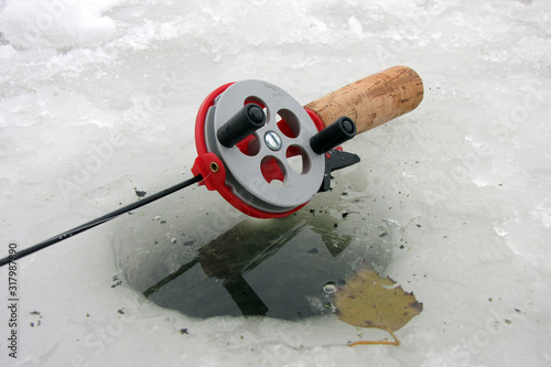Winter fishing from the ice, tackle, spring