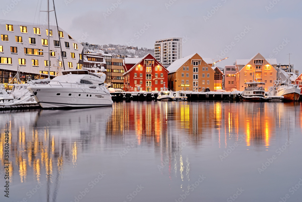 Tromsø, Norway -view of the port. - obrazy, fototapety, plakaty 