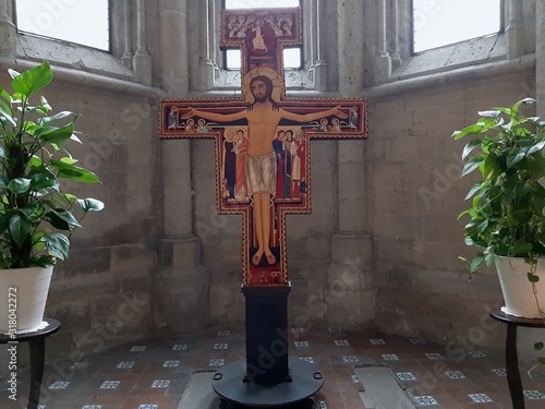 Fotografie Napoli - Crocifisso nel deambulatorio della Basilica di San Lorenzo Maggiore