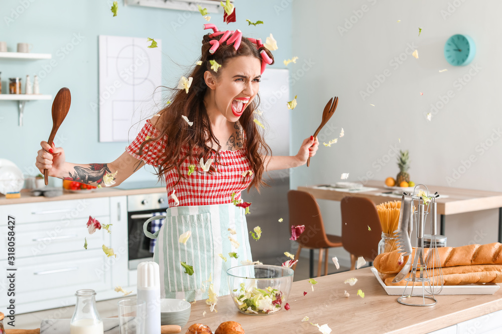 Funny Kitchen Stock Photos - 190,742 Images