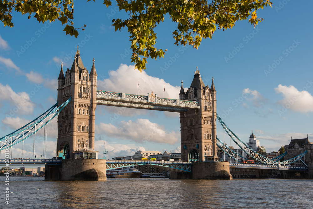 Obraz premium Iconic Landmark of London - The Tower Bridge