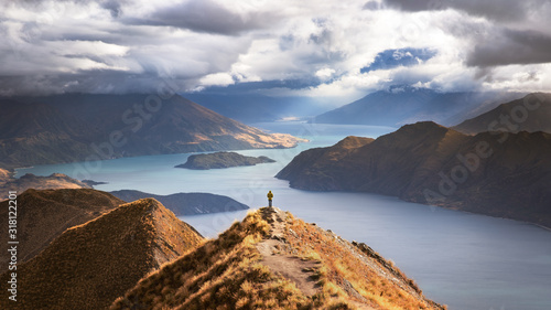 Photos Overlooking Wanaka Lake from Roy's Peak