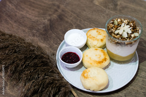 breakfast with quail eggs and bread