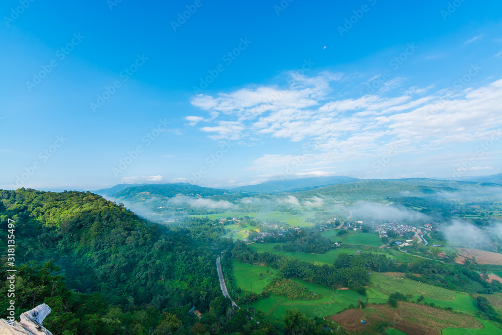 Naklejka premium Scenic View Of Landscape Against Sky