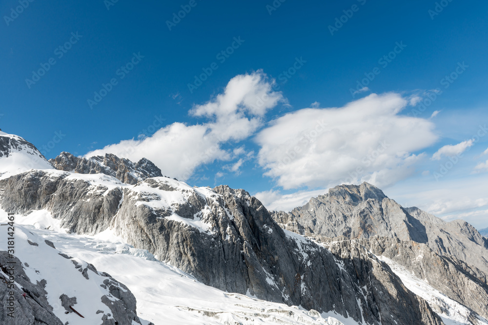 Fototapeta premium High mountains under snow