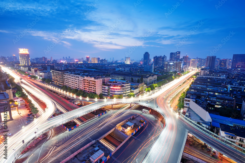 Obraz premium Overpass of the light trails, beautiful curves.