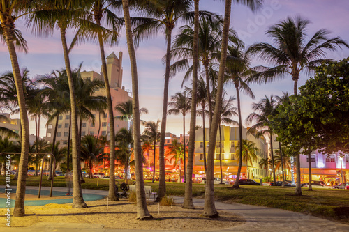 Miami Beach architecture © Henryk Sadura