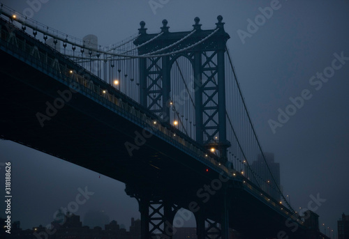 ブルックリン橋 夜景 © Motoki UEMURA(JPN)