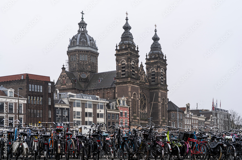 Obraz premium TYPICAL AMSTERDAM