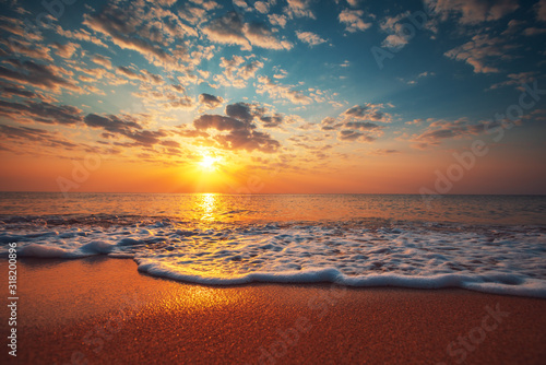 Beautiful sunrise over the tropical sea © ValentinValkov