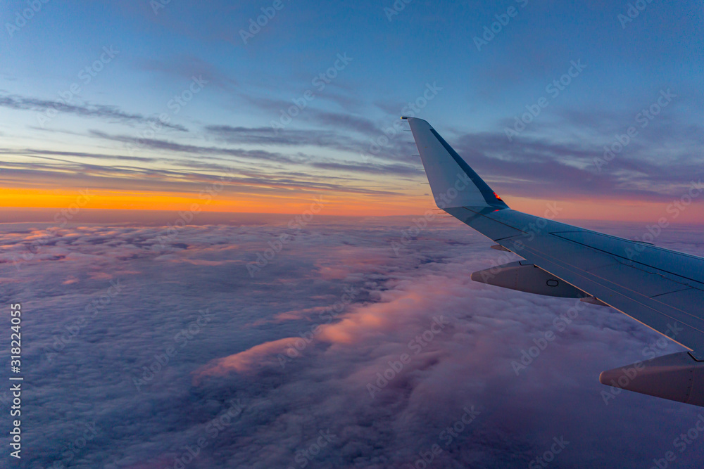 Reisen über den Wolken Reisen über den Wolken