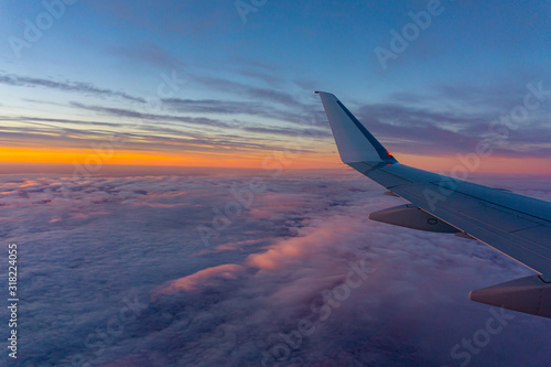 Reisen über den Wolken