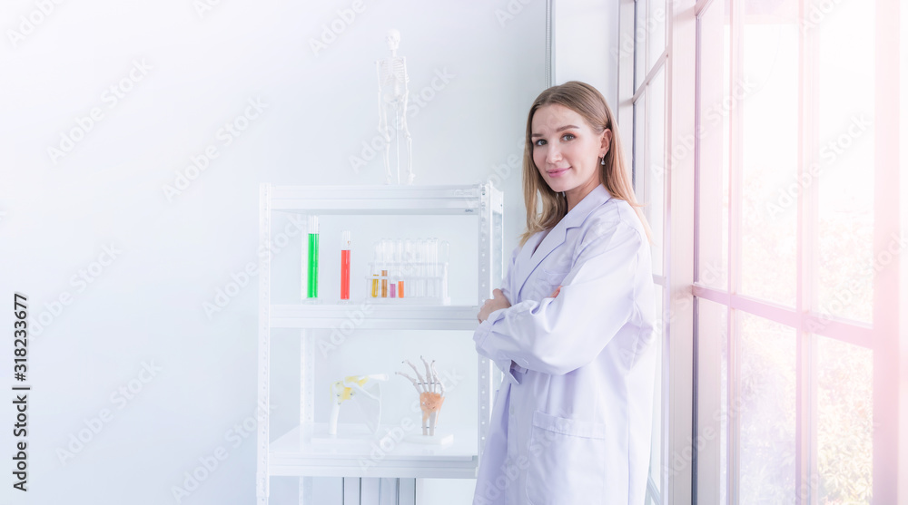 pretty scientist work reserching in a chemical laboratory pretty scientist work reserching in a chemical laboratory