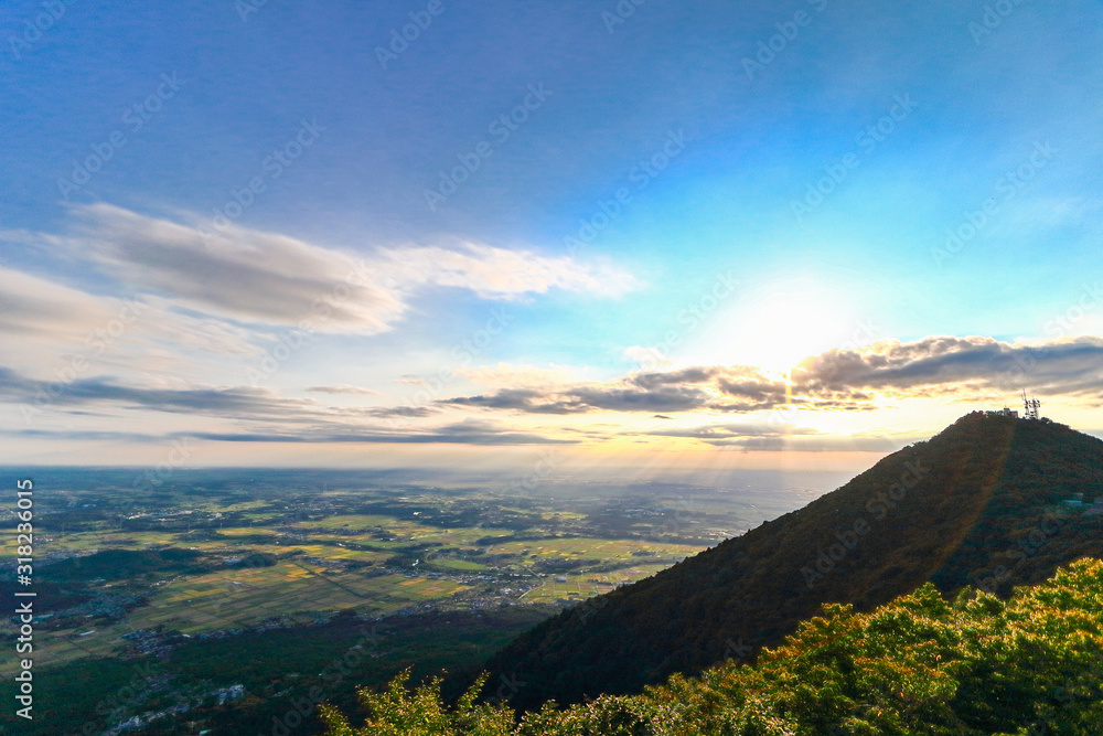Fototapeta premium 筑波山頂から見た田園風景