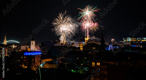 Fotografía Novi Sad, Serbia January 01, 2020: New Year's fireworks in Novi Sad