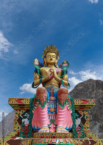 buddha temple statue