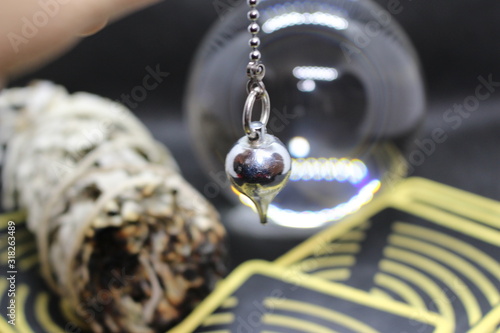 voyance : sciences ocultes