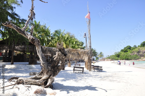 Pulau Redand Malaysia beach, white sand  photo