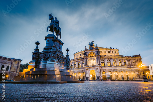 Obraz na płótnie Dresden Semperoper with dramatic sky at twilight, Saxony, Germany w salonie