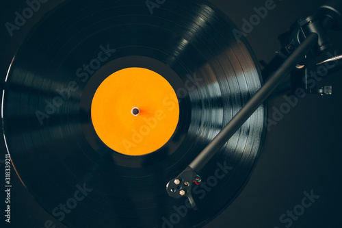Bilde på lerret Close up of turntable with gramophone vinyl record playing music