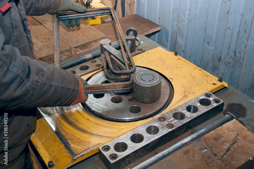 Tableau sur toile Equipment for monolithic construction. Tthe rebar bend machine