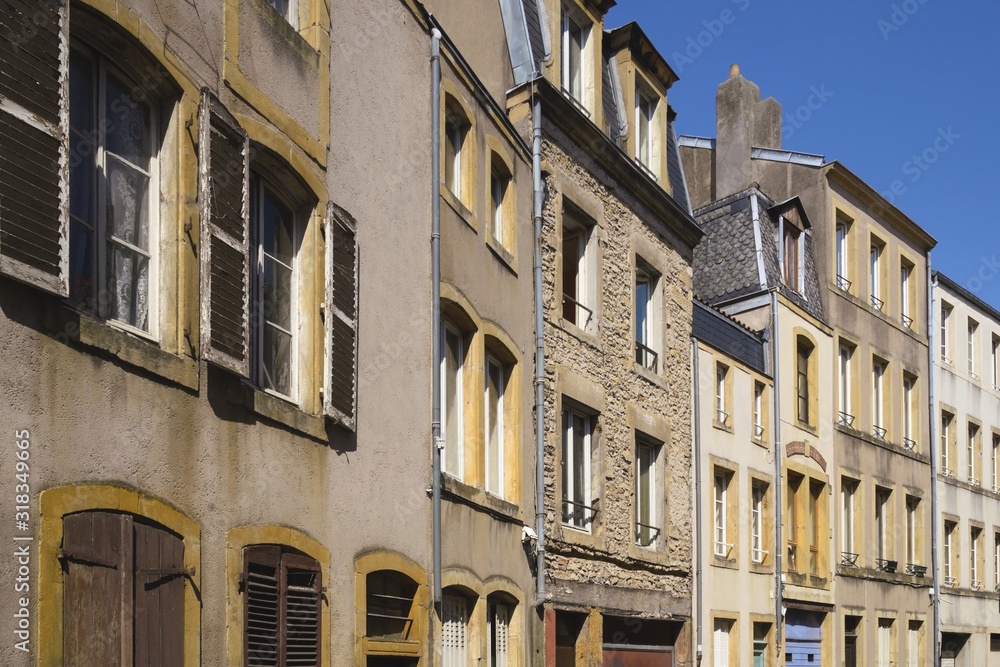Metz - Gasse in der historischen Altstadt, Grand Est, Frankreich, Europa