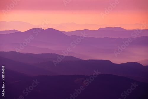 Fototapeta Naklejka Na Ścianę i Meble -  purple sunset in the mountains