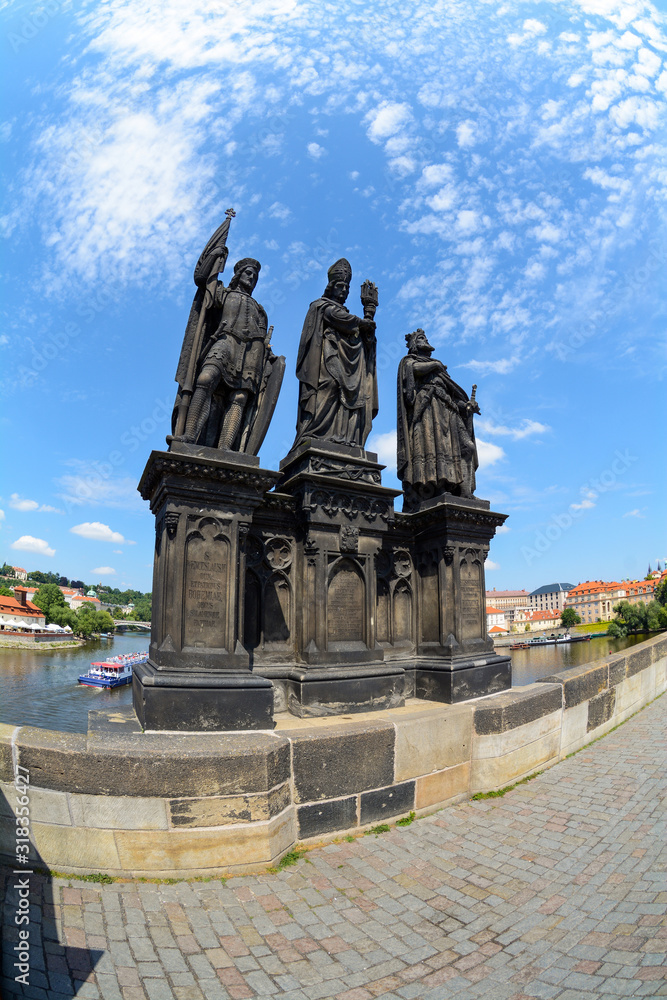 Obraz premium Baroque Statues on the Prague Charles Bridge.